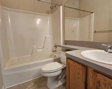 3575 Sw 30th Way - Photo Thumbnail 12
