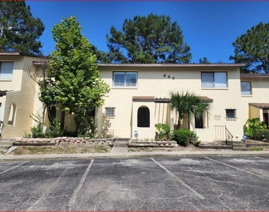 2735 Sw 35th Place - Photo Thumbnail 23