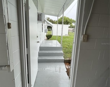 17653 Broad Street - Photo Thumbnail 18