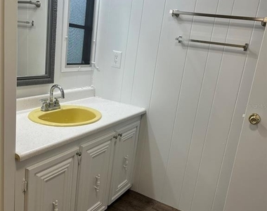 17653 Broad Street - Photo Thumbnail 20