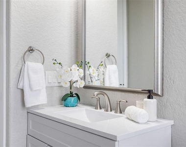 1340 Apollo Beach Boulevard S - Photo Thumbnail 40