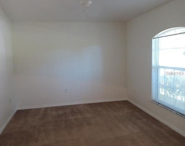 63 Bannbury Lane - Photo Thumbnail 10
