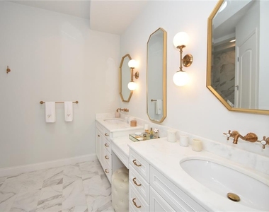 114 Del Palma Drive - Photo Thumbnail 23