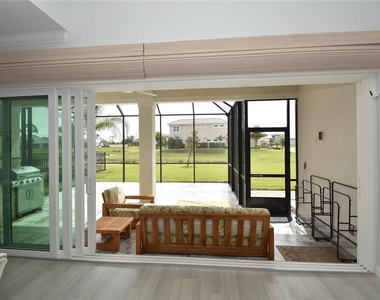 114 Del Palma Drive - Photo Thumbnail 16
