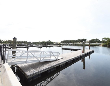 114 Del Palma Drive - Photo Thumbnail 4
