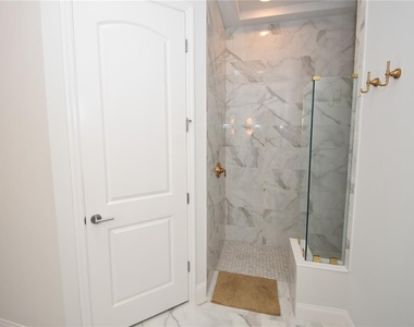 114 Del Palma Drive - Photo Thumbnail 24