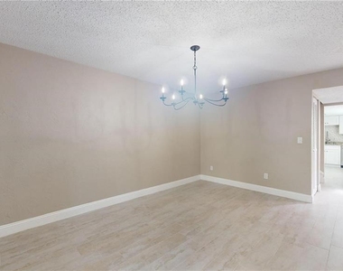 202 Pine Cone Trail - Photo Thumbnail 3