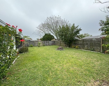 7410 Castanea Drive - Photo Thumbnail 14