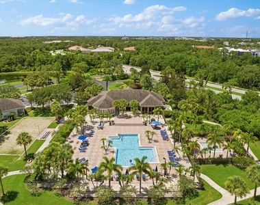 8933 Manor Loop - Photo Thumbnail 26