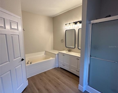 4730 Londel Avenue - Photo Thumbnail 10