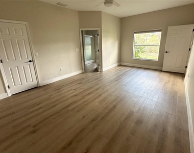 4730 Londel Avenue - Photo Thumbnail 8