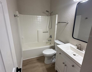 4730 Londel Avenue - Photo Thumbnail 4
