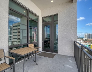 33 S Palm Avenue - Photo Thumbnail 21