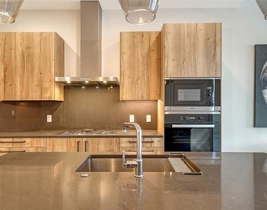 33 S Palm Avenue - Photo Thumbnail 9