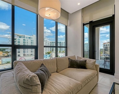 33 S Palm Avenue - Photo Thumbnail 17
