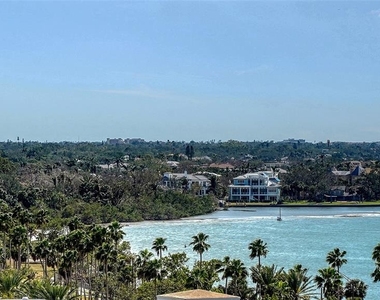 33 S Palm Avenue - Photo Thumbnail 5