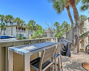 6750 Gulf Of Mexico Drive - Photo Thumbnail 3