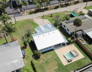 607 Manatee Avenue - Photo Thumbnail 47