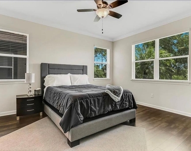 11780 Tapestry Lane - Photo Thumbnail 15