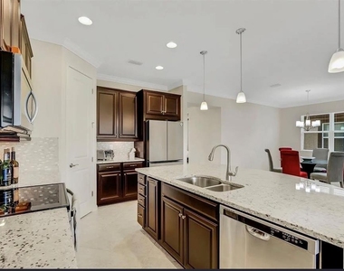 11780 Tapestry Lane - Photo Thumbnail 17