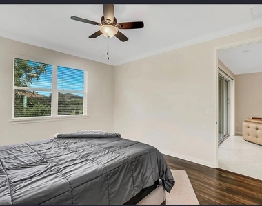 11780 Tapestry Lane - Photo Thumbnail 16