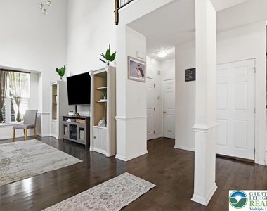 1762 Big Ridge Drive - Photo Thumbnail 8