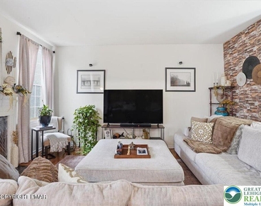 1745 Big Ridge Drive - Photo Thumbnail 5
