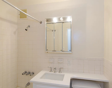 121 Madison Avenue - Photo Thumbnail 4