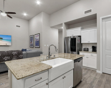 4556 Marisabel Azcarate Street - Photo Thumbnail 20