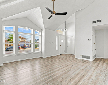 7453 Plaza Taurina Drive - Photo Thumbnail 4