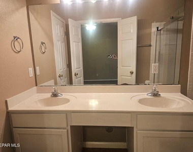 1329 Desierto Rosa Place - Photo Thumbnail 12