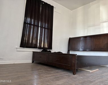 1800 Montana Avenue - Photo Thumbnail 1