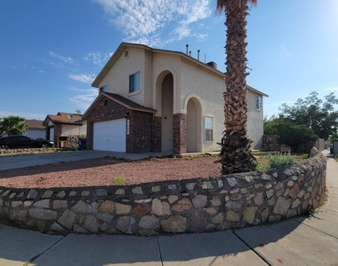 3600 Tierra Meca Drive - Photo Thumbnail 2