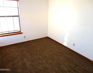 7205 Night Hawk Drive - Photo Thumbnail 18