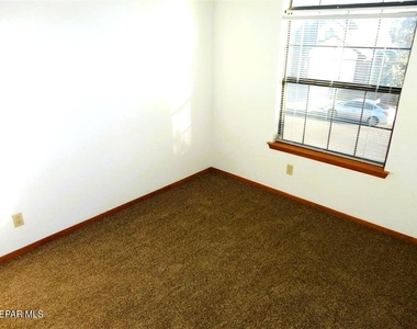 7205 Night Hawk Drive - Photo Thumbnail 16