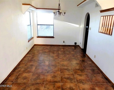 7205 Night Hawk Drive - Photo Thumbnail 5