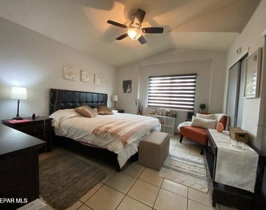 10473 Valle Del Mar Drive - Photo Thumbnail 11
