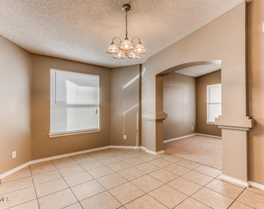 3289 Emerald Point Drive - Photo Thumbnail 7
