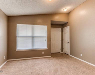 3289 Emerald Point Drive - Photo Thumbnail 3