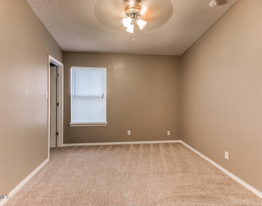3289 Emerald Point Drive - Photo Thumbnail 17