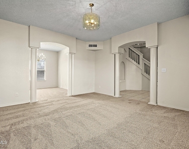 1315 Olga Mapula Drive - Photo Thumbnail 9
