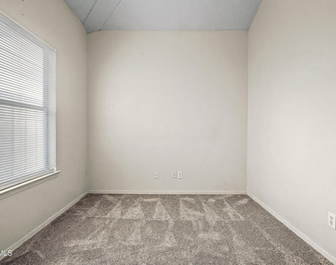 1315 Olga Mapula Drive - Photo Thumbnail 6