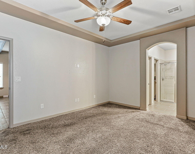 3635 Morgan Bay Street - Photo Thumbnail 10