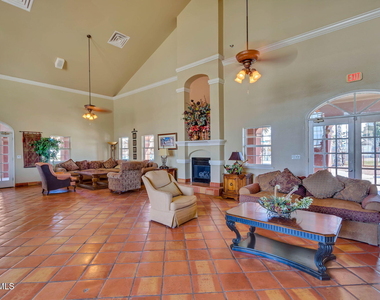 3635 Morgan Bay Street - Photo Thumbnail 20