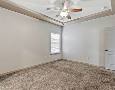 3635 Morgan Bay Street - Photo Thumbnail 9