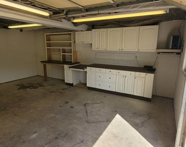 62 Lincoln Avenue - Photo Thumbnail 31