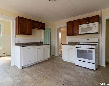 62 Lincoln Avenue - Photo Thumbnail 4