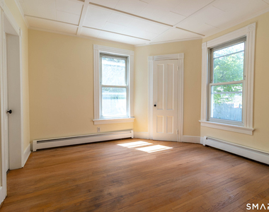 62 Lincoln Avenue - Photo Thumbnail 14