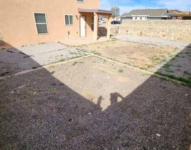 14240 Gil Reyes Drive - Photo Thumbnail 24