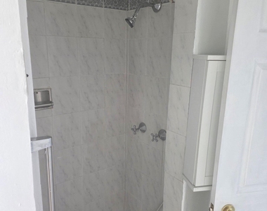 4642 Walter Ln - Photo Thumbnail 7
